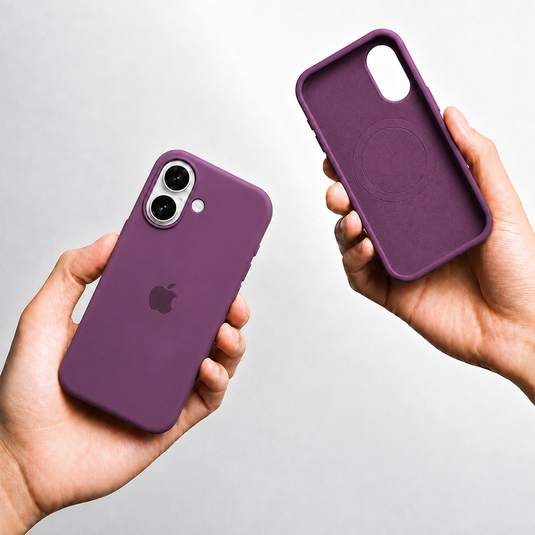 iPhone 17 Silicone Case - Black Current