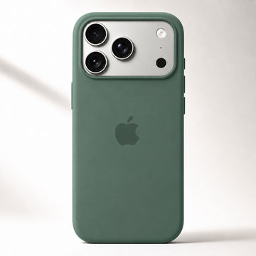 iPhone 17 Pro Silicone Case - Pine Green